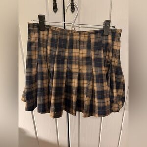 Forever 21 Navy and Tan Plaid Skater Skirt